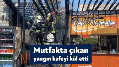 Kocaeli'nin İzmit ilçesindeki kafenin mutfak kısmında çıkan yangında iş yeri