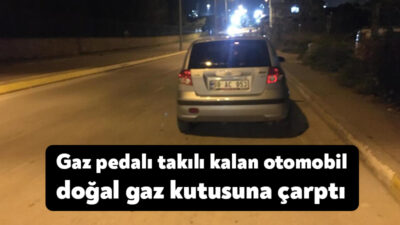Kocaeli’nin Derince ilçesinde gaz pedalı takılan otomobil bir evin demir