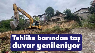 Kocaeli Büyükşehir Belediyesi tarafından İzmit Fatih Mahallesi Şairane Sokakta yıkılan