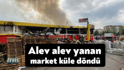  İzmit'te bulunan Gross Market'te çıkan yangın 2 saate kontrol altına
