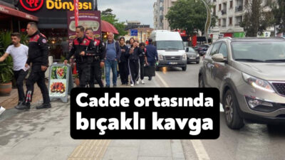 Kocaeli'nin Gebze ilçesinde iki grup arasında cadde ortasında çıkan bıçaklı