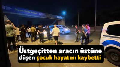 Kocaeli'nin Başiskele ilçesinde dengesini kaybettiği ileri sürülen çocuk, üstgeçitten seyir