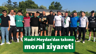 Hodri Meydan Taraftarlar Derneği, sezonun ilk idmanında takımı ziyaret etti.