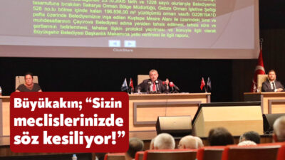 Kocaeli Büyükşehir Belediyesi meclisi Büyükşehir Belediye Başkanı Tahir Büyükakın’ın başkanlığında