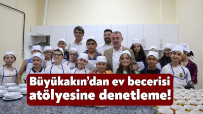 Kocaeli Büyükşehir Belediye Başkanı Tahir Büyükakın, KO-MEK’te eğitim gören çocuklarla