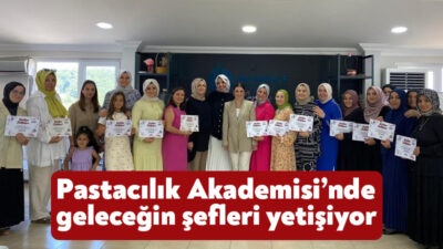 Başiskele Belediyesi bünyesinde hizmet veren Pastacılık Akademisi’nde kadınlar hünerlerini sergileyerek