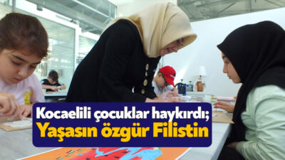 Büyükşehir’in seramik atölyesine katılan çocuklar Filistin bayrağından rozetler yaparak zulme