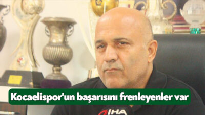 Trendyol 1.Lig ekiplerinden Kocaelispor'da kulüp başkanı Recep Durul futbolculara para