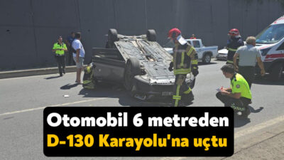 Kocaeli'nin Gölcük ilçesinde garaj kapısını kapatmak için sürücünün indiği otomobil
