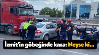 Kocaeli'nin İzmit ilçesinde Azerbaycan plakalı tır ile otomobilin çarpışması neticesinde
