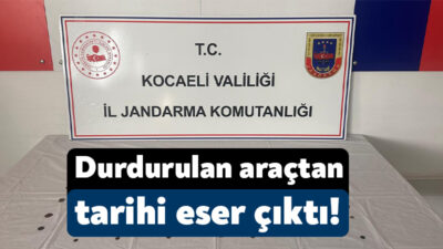Kocaeli Jandarma Komutanlığı ekipleri tarafından durdurulan bir araçtan tarihi eserler