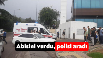 Kocaeli'nin Körfez ilçesinde bir kişi silahını göstermek isterken yanlışlıkla