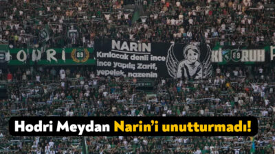 Kocaelispor ile Manisa FK arasında Kocaeli’de oynan mücadelede Kocaelispor taraftar