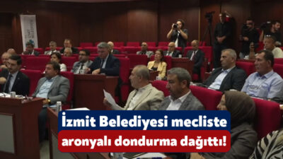İzmit Belediyesi’nin meclis toplantısı belediye binasındaki meclis toplantı salonunda gerçekleştirildi.
