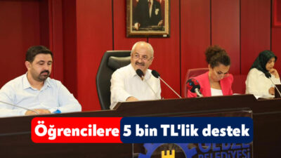 Gebze Belediyesi'nin eylül ayı meclis toplantısında, üniversiteye kayıt yaptıran öğrencilere