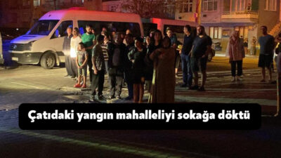 Kocaeli'nin İzmit ilçesinde bulunan binanın çatısında güneş enerjisinden çıkan yangın