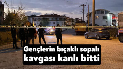 Kocaeli'nin Kartepe ilçesinde iki grup sokak ortasında bıçak ve sopalarla