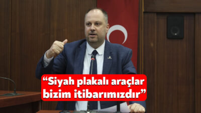 İzmit Belediye Meclisi Ekim ayı ikinci birleşiminde konuşan CHP Meclis