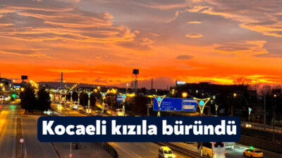 Kocaeli'de sabah güneşin doğuşu gökyüzünü kızıla bürüdü. Vatandaşlar o anları