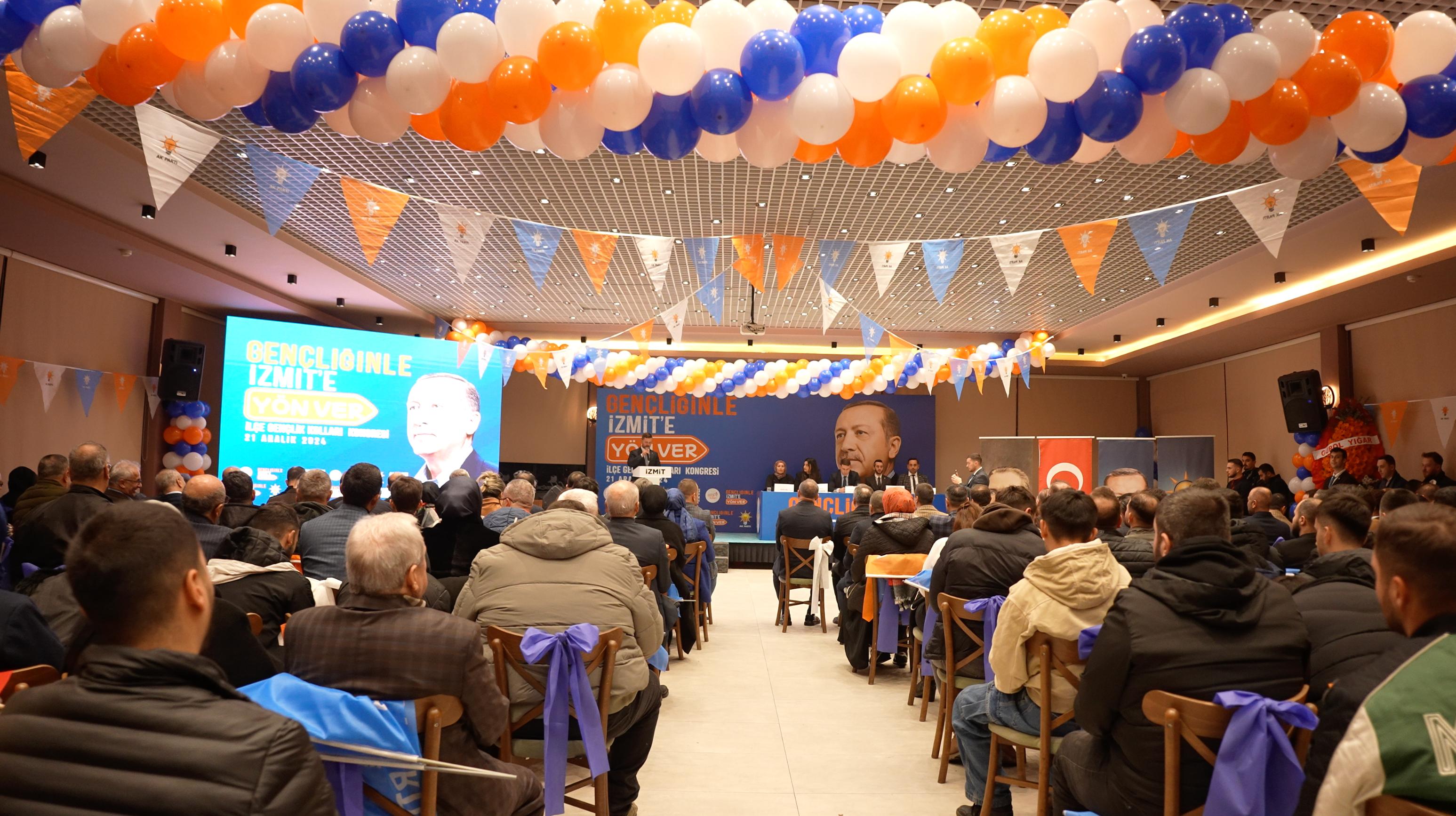 4AK Parti Izmitte genclerin yeni baskani o isim oldu4