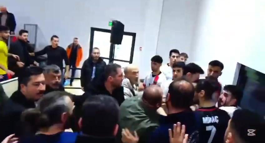 Golcuklu sporculara cirkin saldiri 3 sporcu yaralandi3