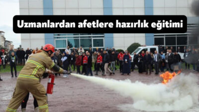 Kocaeli'de toplumda afet bilincini oluşturmak amacıyla uzmanlar tarafından vatandaşlara 2