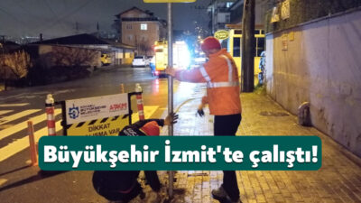 Kocaeli Büyükşehir Belediyesi ekipleri İzmit Dr. Ferdi Koçal İlkokulu önünde,