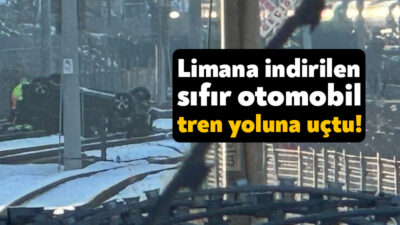 Kocaeli'de Port Yarımca Limanı'na indirilen sıfır otomobil, kontrolden çıkarak tren