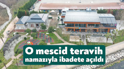 Başiskele Belediyesi tarafından inşa edilen Başiskele Sahil Mescidi dün kılınan
