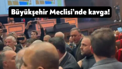 Kocaeli Büyükşehir Belediyesi’nin mart ayı meclis toplantısı Kocaeli Kongre Merkezinde