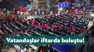 Derince Belediyesi’nin İshakçılar Köy Meydanı’nda düzenlediği Halk İftarı geniş katılımla