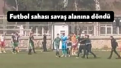 Kocaeli'de amatör futbol maçında saha savaş alanına döndü. 2 ayrı