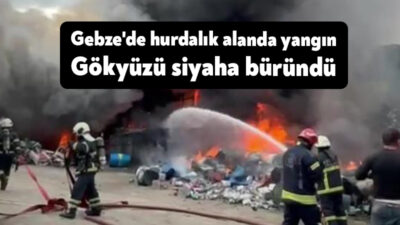 Kocaeli'nin Gebze ilçesinde hurdalık alanda çıkan yangın sebebiyle gökyüzü siyaha