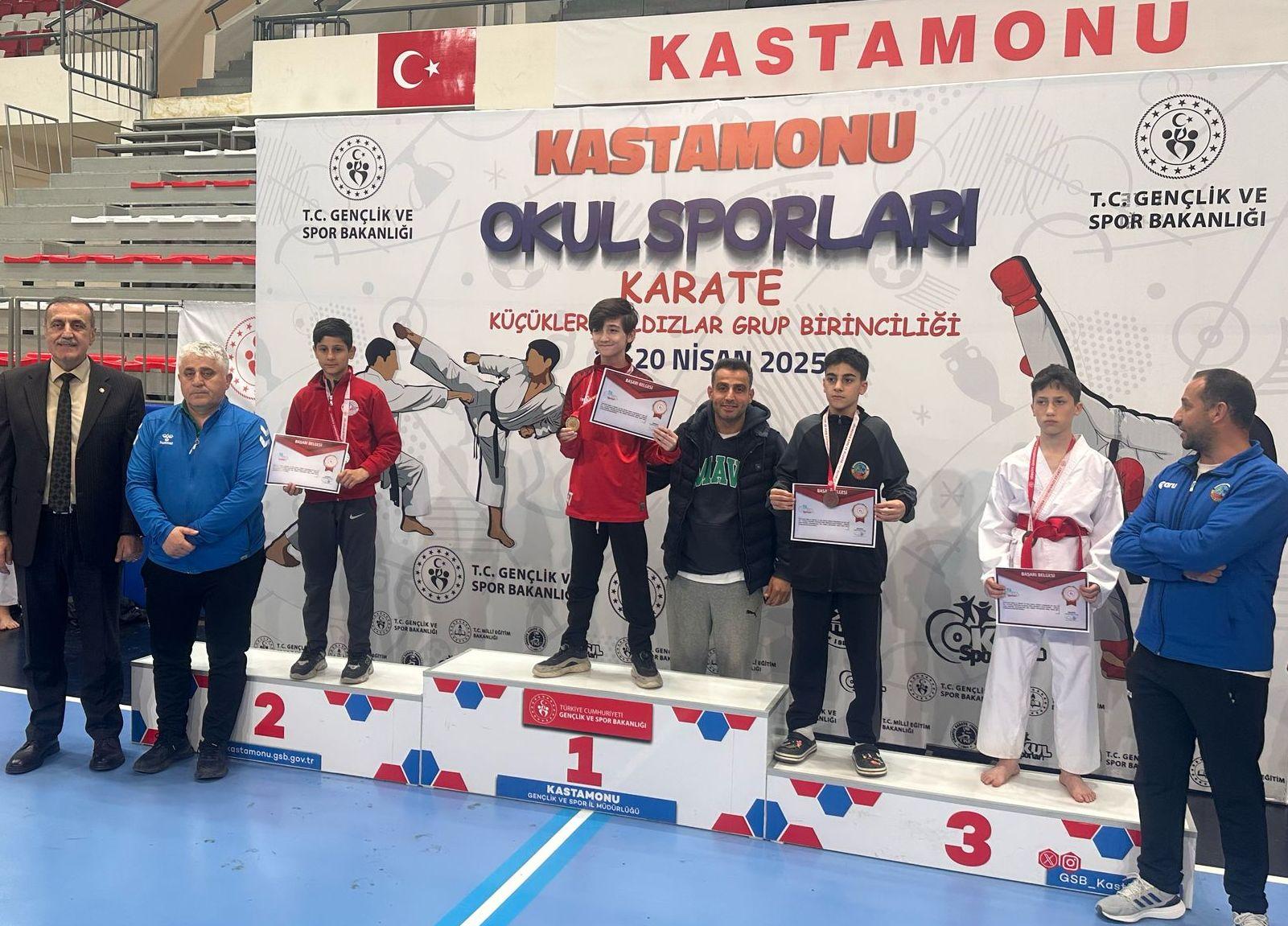 Korfezli karatecilerden 5 sampiyonluk