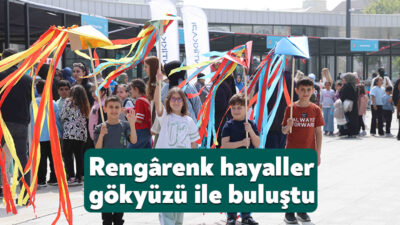KO-MEK, 23 Nisan Ulusal Egemenlik ve Çocuk Bayramı coşkusunu gökyüzüne