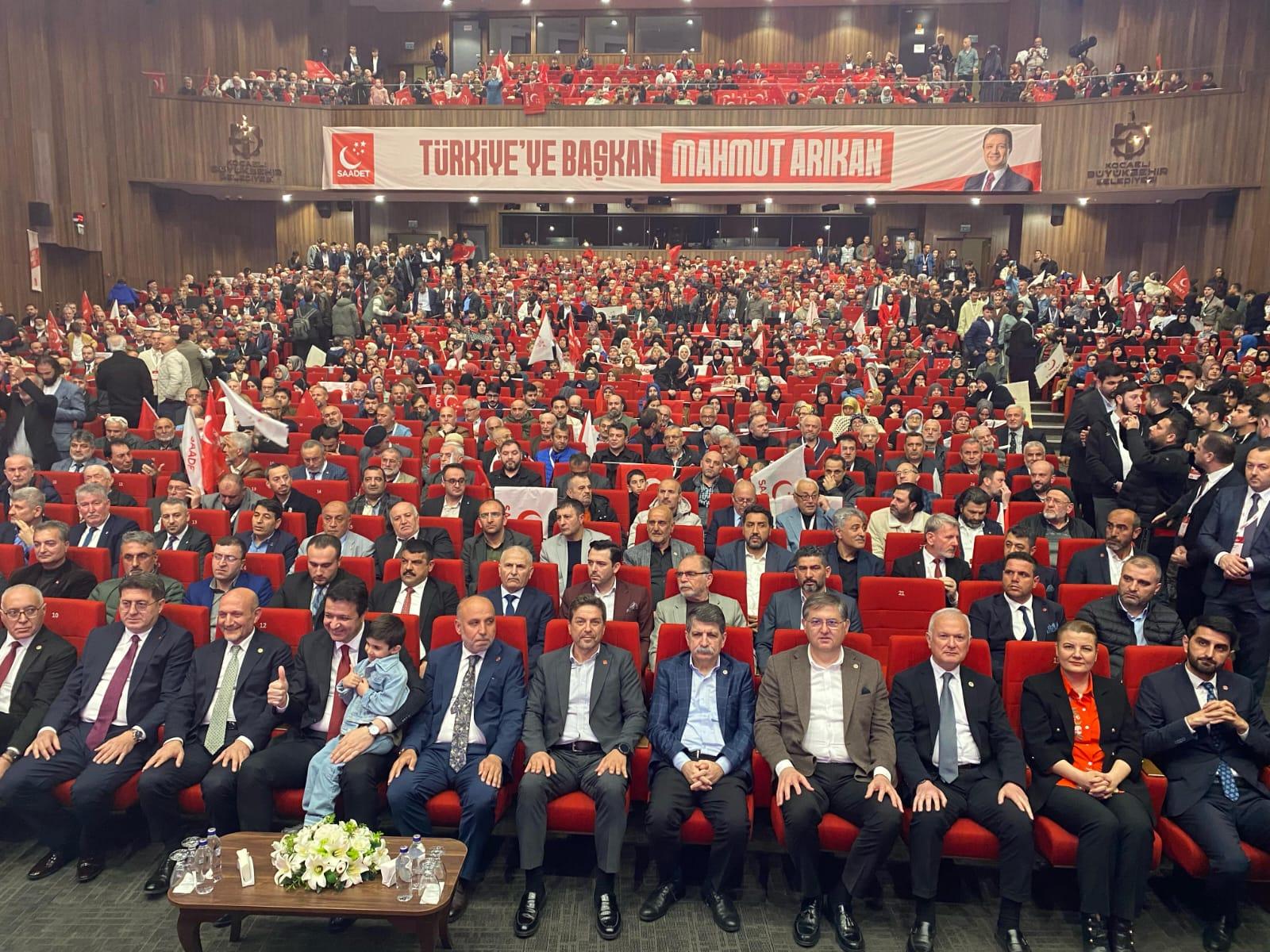 Saadet Partisi Kocaeli Il Kongresine CHPlilerden yogun ilgi2