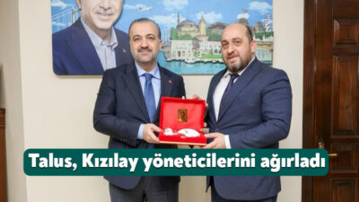 AK Parti Kocaeli İl Başkanı Dr.Şahin Talus, Kızılay Kocaeli Şube