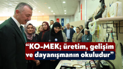 Kocaeli Büyükşehir Belediye Başkanı Doç.Dr.Tahir Büyükakın, KO-MEK’in 20. yıl ilçe
