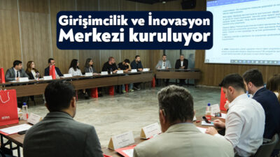 Girişimcilik ve İnovasyon Çalıştayı’nda konuşan Büyükşehir Belediyesi Genel Sekreteri Dr.