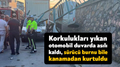 Kocaeli'nin Gebze ilçesinde sürücünün direksiyon hakimiyetini kaybettiği otomobil, kaldırımdaki demir
