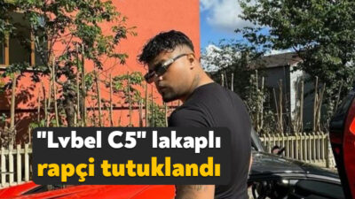 Kocaeli'de "Lvbel C5" lakabıyla tanınan rapçi Süleyman Burak Bodur, şarkılarında