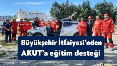 Büyükşehir Belediyesi İtfaiyesi, AKUT gönüllülerine iki gün süreli “Trafik Kazalarında