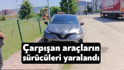Kocaeli'nin Gölcük ilçesinde hafif ticari araç ile otomobilin çarpıştığı kazada