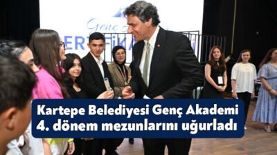 Kartepe Belediyesi Genç Akademi, 4. dönem öğrencilerini gururla mezun etti.