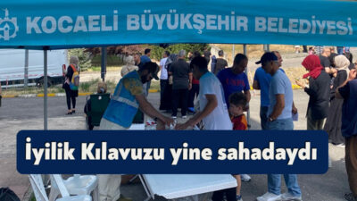 Kocaeli Büyükşehir Belediyesi’nin İyilik Kılavuzu ekipleri, 2 günlük YKS sürecinde