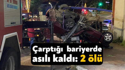 Kocaeli'nin İzmit ilçesinde rampa aşağı inen otomobilin, çarptığı bariyeri yaklaşık