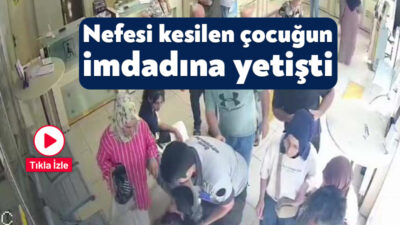 Kocaeli'nin Körfez ilçesindeki bir PTT şubesinde, annesiyle işlem yapmaya gelen