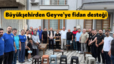 Kocaeli Büyükşehir Belediyesi, Sakarya Geyve’deki orman yangınına gönüllü olarak destek