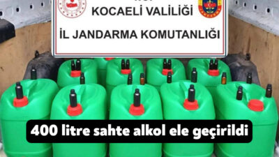 Kocaeli'de durdurulan bir araçta yapılan aramada 400 litre sahte alkol
