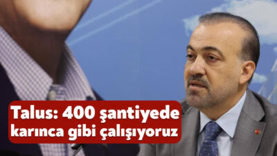 Ak Parti Kocaeli İl Başkanı Şahin Talus, parti il binasında